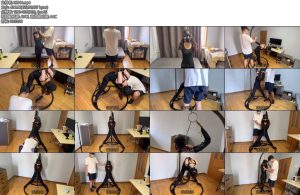 [玩奴原创] 美少女月极限单手套分腿强制站立拘束感超强黑暗放置挠痒马具堵嘴-丝依依