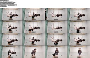 [美曦原创] 竹竿驷马吊缚空中榨汁驷马紧缚吊在空中无法挣脱的的束缚感吊了半个小时终于求饶了5.5大口球电击SP强制榨汁白丝-丝依依