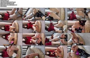 [促物语] 凌虐弱鸡小萝莉TK002镣铐铁链小萝莉TK调教挠痒快乐蛋调教弱鸡脚底板-丝依依