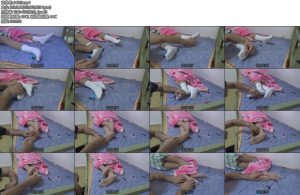 [新月原创] 雨晴TK片定拍挠睡着的女孩小心翼翼脱掉鞋子挠一下脱掉白袜挠丝袜JIO还不能弄醒-丝依依