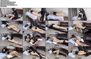 [进击的番茄] 傲嫣强制地狱蛇纹连体油亮舍宾肉丝漆皮束腰全身严厉捆绑强制压制仙女棒全程最大妖娆身段桀骜女贼拼尽全身力气的超级挣扎呻吟不断油亮的绝美美臀超级下饭-丝依依