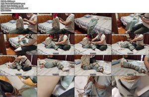 [墨色原创] 高颜值美女小鱼牛仔裤白袜放置-丝依依