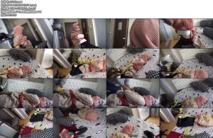 [亚洲绳艺] JK制服 赤脚美丽的JK学生在酒店玩捆绑因为她很无聊她的男朋友放学后带她去了一家酒店她被她的男朋友捆绑起来并被记录下来-丝依依