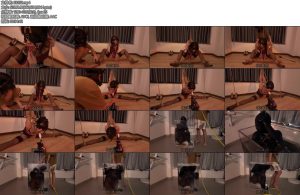 [凛凛蝶] 重度抖m妻子的训练计划第一集重口味深侯呕吐塞入水箱体验水位逐渐升高的绝望体验-丝依依