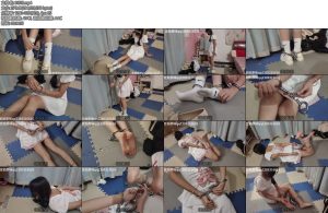 [新月原创] 荷露足盒极品嫩足遇到足盒玩脚的感觉太棒了脚超级嫩-丝依依