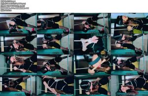 [亚洲绳艺] 黑丝美少女被绑成弯腰双腿分开舌尖流口水-丝依依