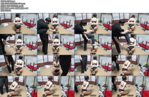 [缚予原创] 超漂亮萝莉姐姐跪缚打脚心打屁屁滚轮脚心夹纸片小游戏跪缚打屁屁打脚心脚心夹住纸片小游戏婉儿被踩在脚底下也是十分诱人-丝依依