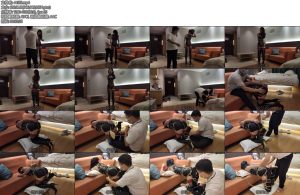 [素人原创] 模特小玉性感网红连体衣吊带袜过膝长靴捆绑口球跪下放置-丝依依