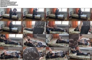 [WN原创] 做过车模的新人乖巧妹子语希的初次捆绑体验，欧式超紧分腿驷马-丝依依