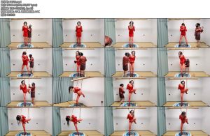 [美曦原创] 紧缚榨汁训练篇紧缚红色蕾丝新娘上固定脚铐蛇鞭5.5口球堵嘴穿着高跟鞋半个小时的单腿吊绑放置榨汁训练红色蕾丝连衣裙-丝依依