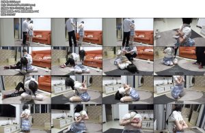 [子衿原创] 菲菲五花团缚挣扎揉胸挠痒TK一把剪刀逃脱练瑜珈的柔韧度就是好-丝依依