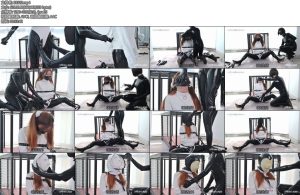 [FSS原创] Dove小姐姐的百合紧身拘束衣4层头套窒吸游戏女虐女四层极限ZX强高BP乳胶紧身衣 白色泳衣拘束衣zentai头套-丝依依