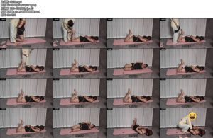 [小新原创] 伪娘小新肉丝短裙瑜伽垫驷马放置-丝依依