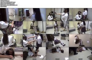 [新月原创] 佳怡工作室琳媚沐沐定拍枪战少女jk妹的对决炮火连天惊天动地的场面媚儿中枪被绑沐沐羞辱媚儿遭到反制-丝依依