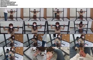 [中二原创] 中二病 18号绳屋白丝小萝莉的颈手枷束缚固定两只白丝小脚也要绑起来好家伙搁二弟头上蹦迪呀差点没顶住-丝依依