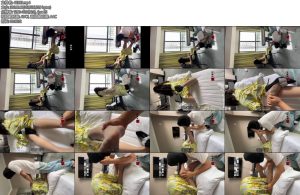 [校尉原创] 抚摸玩弄背德人妻的美腿丝足-丝依依