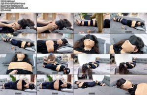 [默示录] 缚艺录 小S胶带与捆绑顺便闻闻主人的臭袜子-丝依依