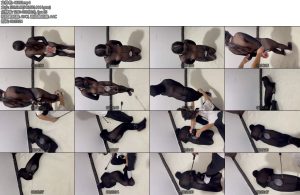 [暖梦原创] 吴晗体验胶带捆绑黑丝全包完全动弹不得还被挠痒痒-丝依依