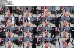 [中二原创] 中二病青春双马尾泳装小姐姐被镣铐拘束钥匙被冰冻再冰块里吊在半空小姐姐只能拼命用舌头舔冰块-丝依依