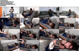 [吴越原创] 妞妞小白鞋牛仔裤（第二季）-丝依依