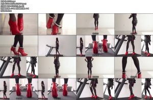 [亚洲绳艺] 手脚连铐塑身衣皮短裙黑丝红裸靴尾巴无线TD电击器电动BB与跑步机-丝依依