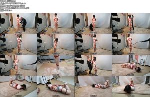 [束缘阁] 杨蕊 站在泡沫上的平衡训练 脚尖垫 鞭打 驷马匍匐-丝依依