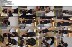 [小黑原创] 珍贵纪实真实大三女学生被捆绑强行扒衣揉胸挠痒痒TK挣扎话不多说直接看图-丝依依