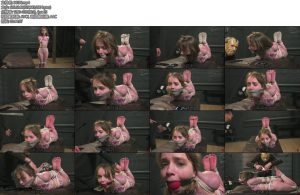 [欧美绳艺] Arina Bastinado dice game for strictly hogtied cutie-丝依依