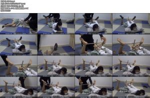 [新月原创] 可可这家伙第一次玩驷马架被脱掉鞋子挠脚丫TK的时候她想打人了-丝依依