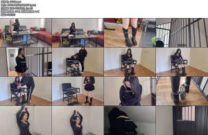 [忘忧社] 新模特想体验手铐脚镣工作人员为他戴上手铐并让他感受其感觉接着模特被要求试戴脚铐但因工作人员操作不当导致脚铐反了且太紧模特感到胳膊酸了-丝依依