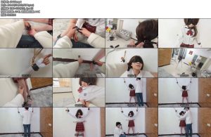 [中二原创] 中二病 白丝小萝莉体验马具口球口水哗哗的给垫子都弄湿了只好垫点纸巾气的一半就给摘了毕竟挠痒不出声就少意思了-丝依依