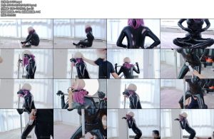 [FSS原创] 乳胶小姐姐的强口固定与墙高实验乳胶连颈枷全包紧身衣强制道具放置强制BJ强制训练强膏固定-丝依依