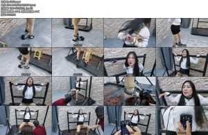 [飞天原创] 提审人贩子李然李然拒不承认犯罪事实那就把她禁锢起来折磨高跟鞋里放铁豆最后在高强度电击挣扎中昏死过去-丝依依