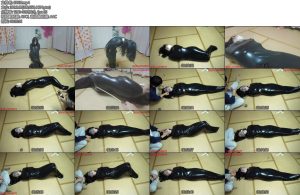 [悦感日记] 雀雀全身连体黑丝真空睡袋全包口球胶带多次强制窒XiSPTK超怕痒无助呻吟-丝依依