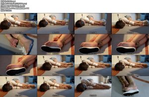 [吴越原创] 晴子的暗黑游戏（上）JK肉丝帆布鞋美脚少女穿小鞋蒙眼团缚震新人放置挑战-丝依依