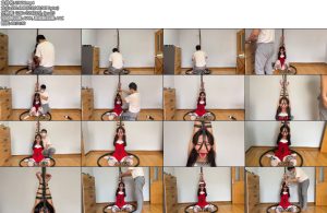 [WN原创] 漂亮妹子圣诞装硬核挠痒双足同时tk超紧捆绑一动不动泪水口水齐流-丝依依