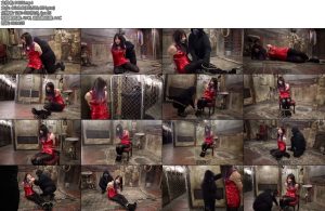 [欧美绳艺] Made in Japan Ada the mercenary trapped in a zombie infested tunnel, tied and gagged by a myster-丝依依