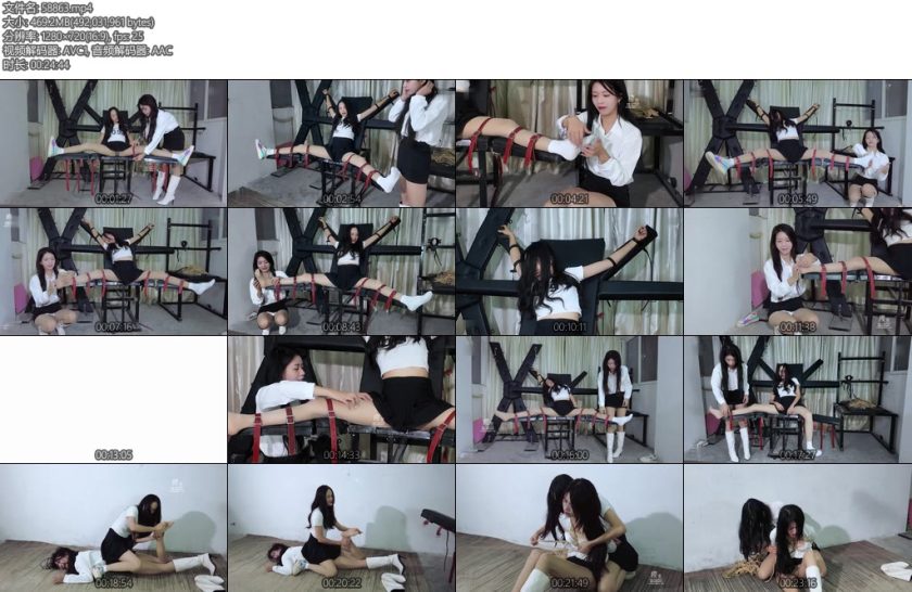 [樱束原创] 赌约挑战草莓挑战在ticklewrestling战无不胜的老选手雪妮雪妮让草莓先把她固定在开腿椅子上随便挠她10来分钟之后两女格斗格斗过程中雪妮锁住草莓并脱掉她的长靴疯狂挠她的-丝依依